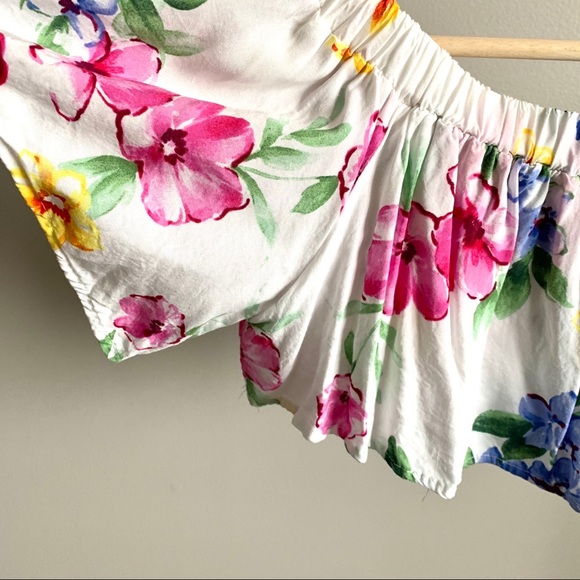 Floral off shoulder flowy top - Picture 5 of 8